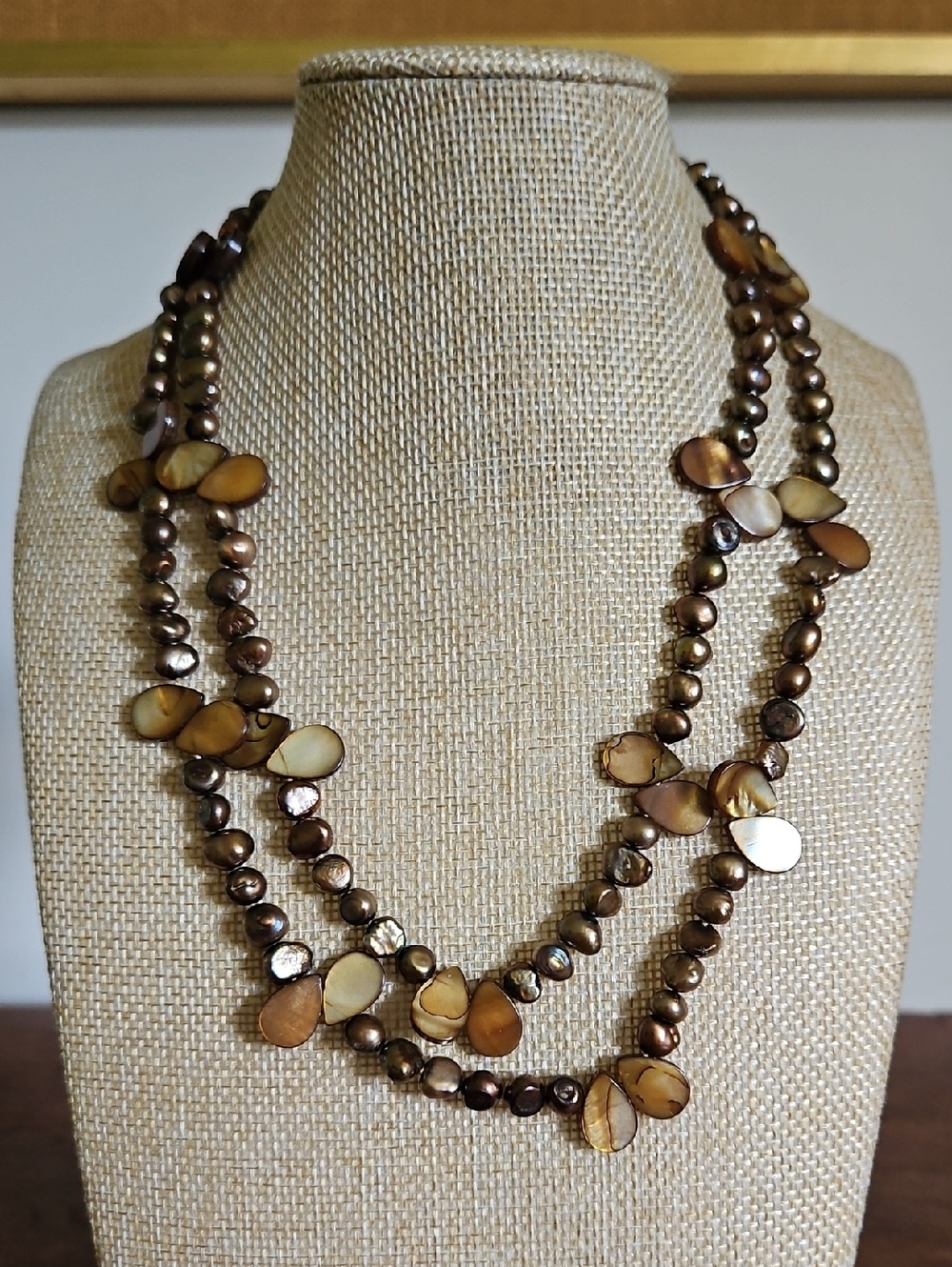 Women's Brown Shell & Pearl Necklace